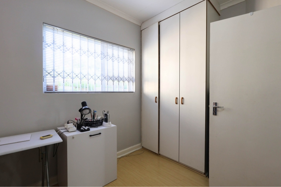 2 Bedroom Property for Sale in Lemoenkloof Western Cape
